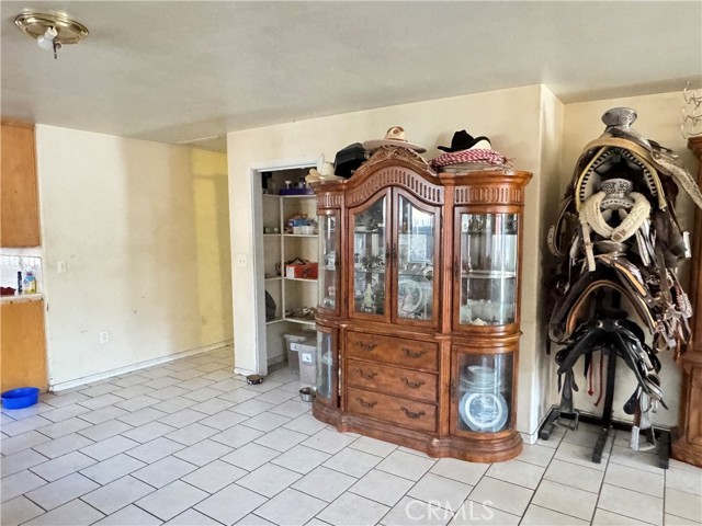12572 Bromwich Street, Pacoima CA: https://media.crmls.org/medias/90d53dcb-5cc6-4a96-8842-caec816bc481.jpg