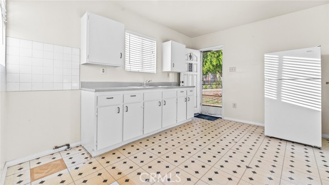 Detail Gallery Image 12 of 34 For 3926 Tampico, Los Angeles,  CA 90032 - – Beds | – Baths