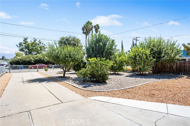 Detail Gallery Image 5 of 49 For 10642 Coloma St, Loma Linda,  CA 92354 - 3 Beds | 2 Baths