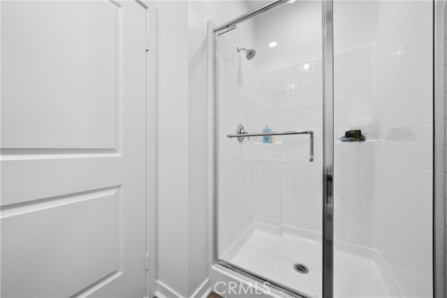 Detail Gallery Image 22 of 28 For 9423 N Sepulveda Blvd. #2,  North Hills,  CA 91343 - 3 Beds | 3 Baths