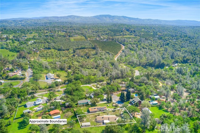 Detail Gallery Image 2 of 15 For 40 Oakview Ct, Oroville,  CA 95966 - 3 Beds | 2 Baths