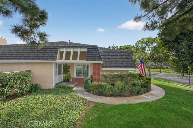 Detail Gallery Image 38 of 72 For 7 E Yale Loop, Irvine,  CA 92604 - 3 Beds | 2 Baths