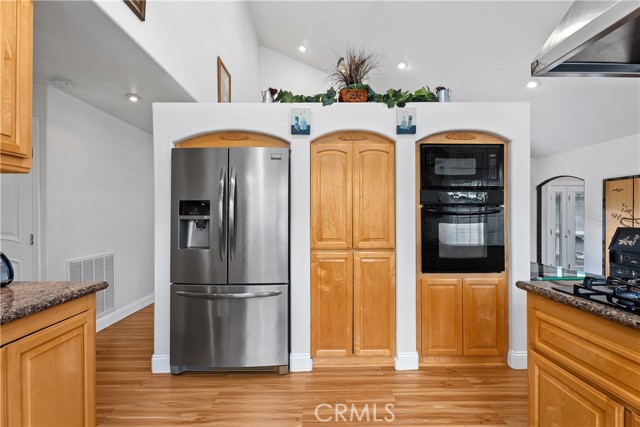 Image 9 of 27 For 2165 Romneya Drive