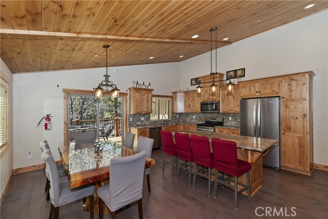 Detail Gallery Image 7 of 27 For 764 Conklin, Big Bear Lake,  CA 92315 - 3 Beds | 2 Baths