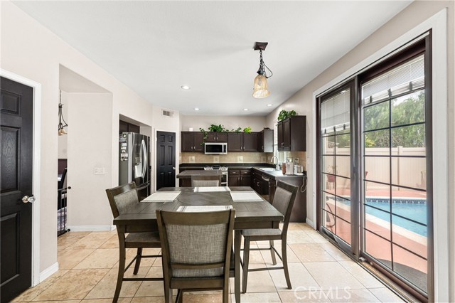 Detail Gallery Image 20 of 55 For 3905 Posada Ct, Oceanside,  CA 92058 - 3 Beds | 3 Baths