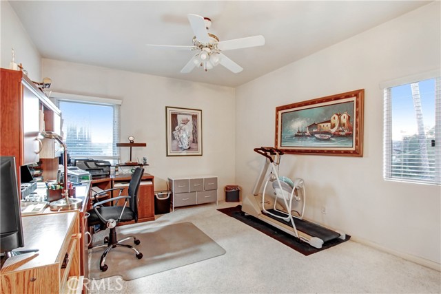 23780 Clarendon Street photo 12