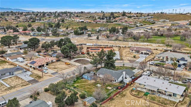 Detail Gallery Image 12 of 16 For 17405 Adobe, Hesperia,  CA 92345 - 3 Beds | 2 Baths