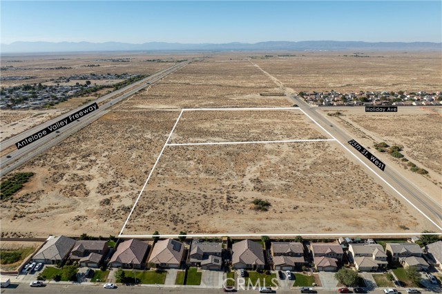 0 25th W Street, Rosamond CA: https://media.crmls.org/medias/90d99997-106a-4f2d-bf34-e0396588ae44.jpg