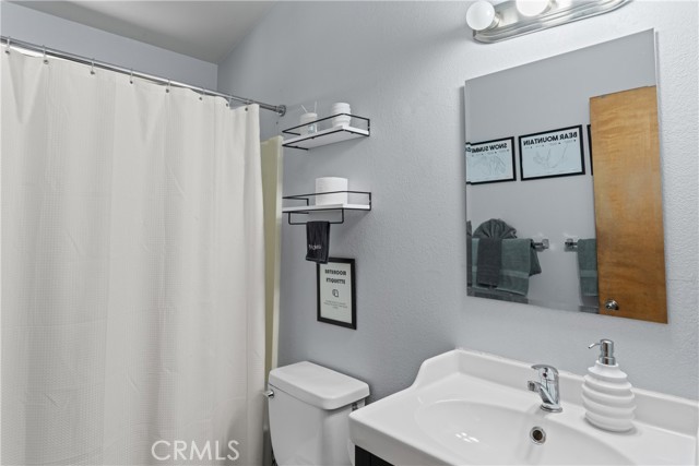 Detail Gallery Image 24 of 42 For 42646 Constellation Dr, Big Bear Lake,  CA 92315 - 4 Beds | 2 Baths