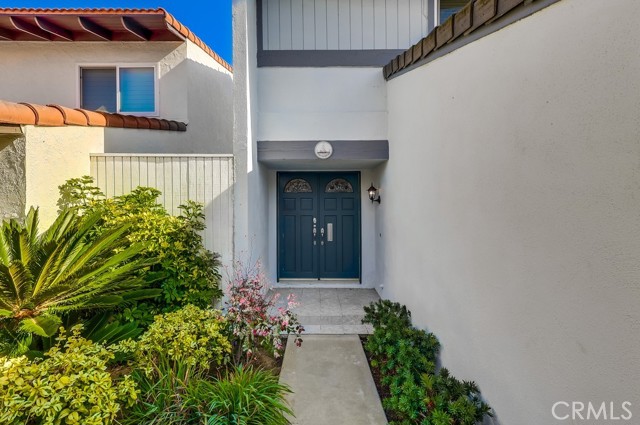 Detail Gallery Image 4 of 75 For 7030 Seawind Drive, Long Beach,  CA 90803 - 4 Beds | 3 Baths