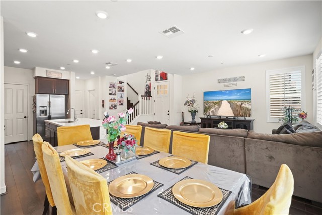Detail Gallery Image 11 of 42 For 12827 W Hemingway Dr, San Fernando,  CA 91340 - 4 Beds | 2/1 Baths