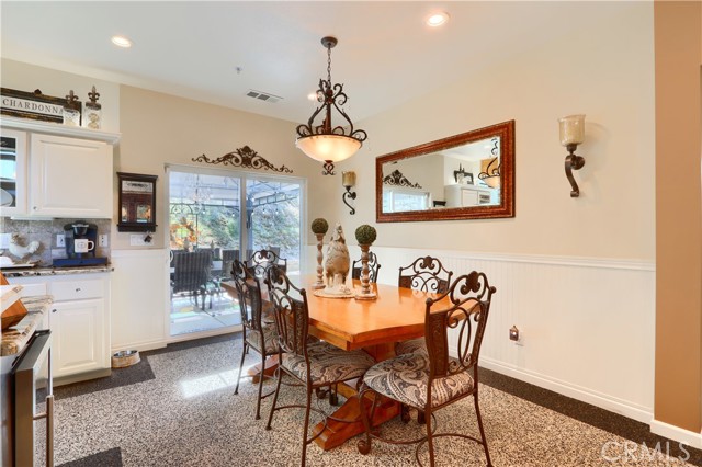 Detail Gallery Image 11 of 66 For 42038 Empty Creek, Oakhurst,  CA 93644 - 3 Beds | 2 Baths