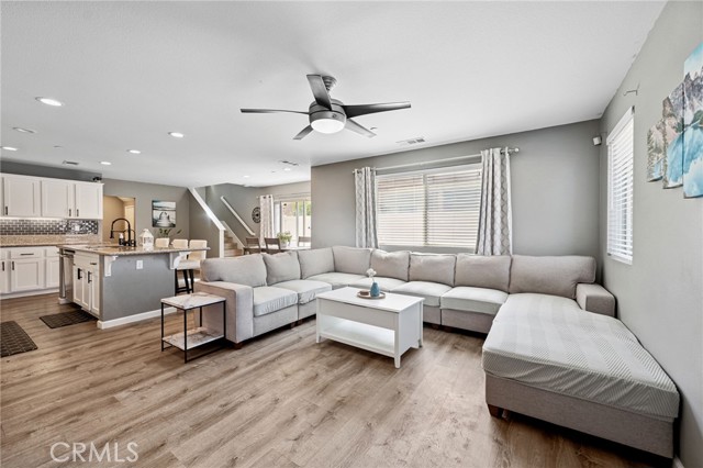 Detail Gallery Image 9 of 45 For 1405 Aloe Ct, Beaumont,  CA 92223 - 3 Beds | 2/1 Baths
