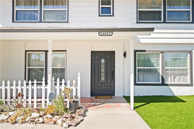 Detail Gallery Image 4 of 42 For 24851 Stem, Lake Forest,  CA 92630 - 4 Beds | 2/1 Baths