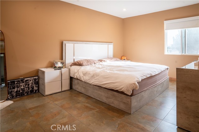 Detail Gallery Image 31 of 38 For 6930 Balcom, Reseda,  CA 91335 - 7 Beds | 6 Baths