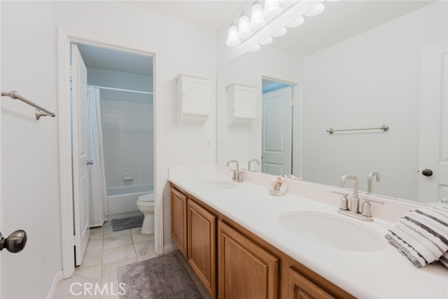 Detail Gallery Image 22 of 40 For 23346 Clearwater Ln, Valencia,  CA 91355 - 4 Beds | 2/1 Baths