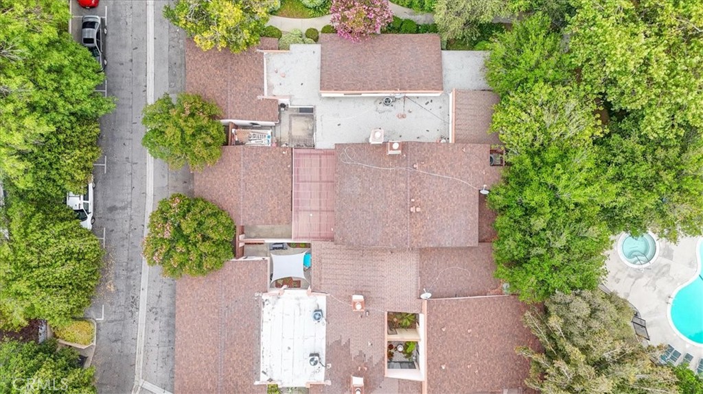 https://media.crmls.org/medias/90e1cd61-aee0-4cf5-b0d8-67f78ac1c384.jpg?preset=X-Large