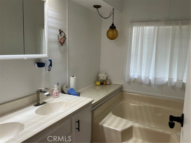 Detail Gallery Image 6 of 47 For 17625 Langlois Rd Space 13,  Desert Hot Springs,  CA 92241 - 2 Beds | 2 Baths