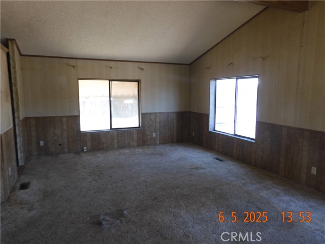 12980 Island Drive, Clearlake Oaks CA: https://media.crmls.org/medias/90e2d02d-5dbb-4fca-90cf-1dea2a3b6a92.jpg