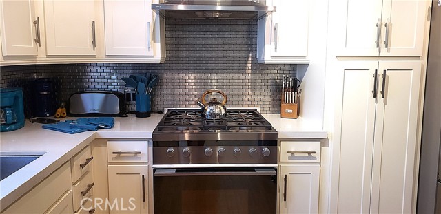 Detail Gallery Image 9 of 23 For 21682 Ocean Vista Dr a,  Laguna Beach,  CA 92651 - 2 Beds | 1 Baths