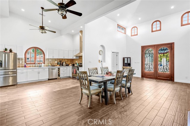 Detail Gallery Image 10 of 52 For 1048 S Willow, West Covina,  CA 91790 - 4 Beds | 3 Baths