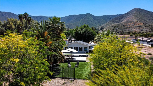 17300 Grand Avenue, Lake Elsinore CA: https://media.crmls.org/medias/90e428af-b062-4ee1-97c6-0981ed6dc7a0.jpg