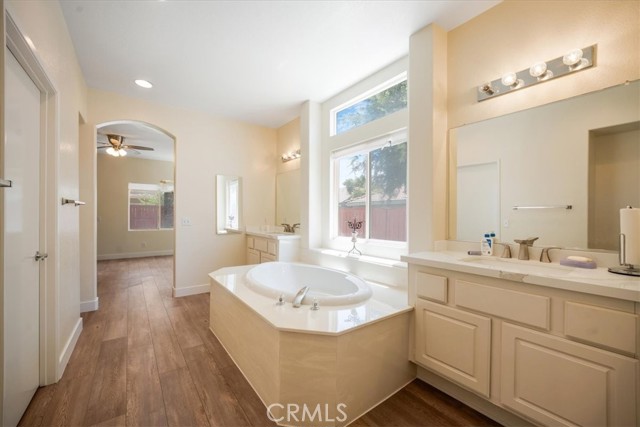 39278 Via Belleza, Murrieta CA: https://media.crmls.org/medias/90e47fd9-5570-460d-9fb5-049e53303df8.jpg