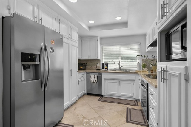 Detail Gallery Image 13 of 35 For 1660 W Sallie Ln, Anaheim,  CA 92802 - 4 Beds | 2 Baths