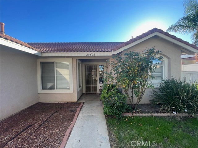 Detail Gallery Image 3 of 15 For 25625 Pacato, Moreno Valley,  CA 92551 - 3 Beds | 2 Baths