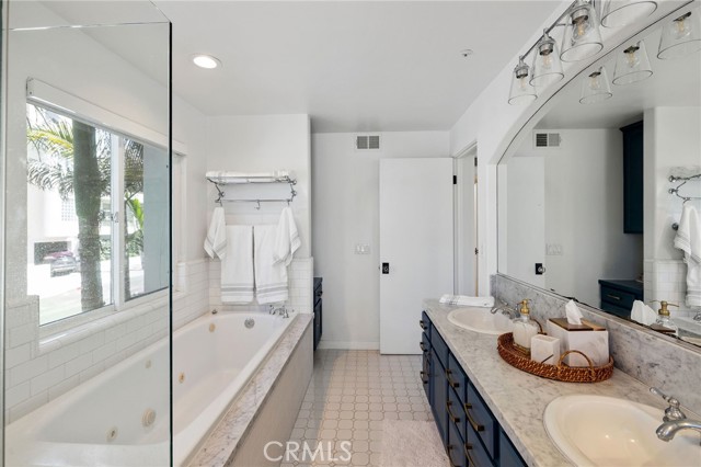 Detail Gallery Image 55 of 70 For 3603 Manhattan, Manhattan Beach,  CA 90266 - 3 Beds | 3/1 Baths