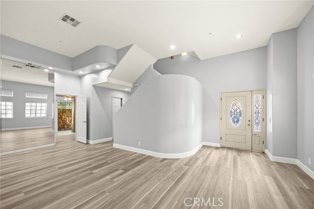 Detail Gallery Image 3 of 29 For 319 California St #F,  Arcadia,  CA 91006 - 3 Beds | 2/1 Baths