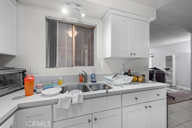 Detail Gallery Image 6 of 20 For 2501 W Redondo Beach #217 Bld #217,  Gardena,  CA 90249 - 1 Beds | 1 Baths