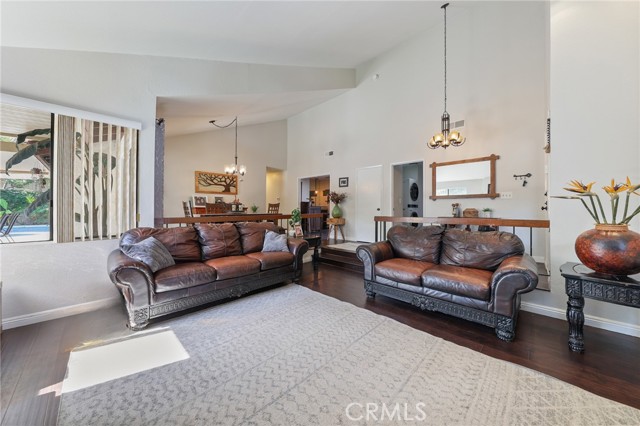 Detail Gallery Image 7 of 52 For 1184 E Meadow Wood Dr, Covina,  CA 91724 - 3 Beds | 2 Baths
