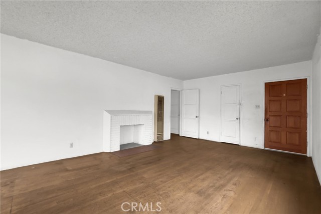 Detail Gallery Image 3 of 17 For 4922 Columbia Ave, Pico Rivera,  CA 90660 - – Beds | – Baths