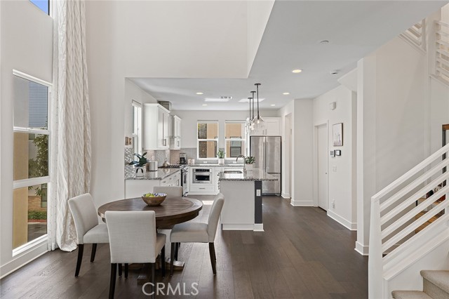 Detail Gallery Image 9 of 40 For 1675 Grand View, Costa Mesa,  CA 92627 - 2 Beds | 3/2 Baths