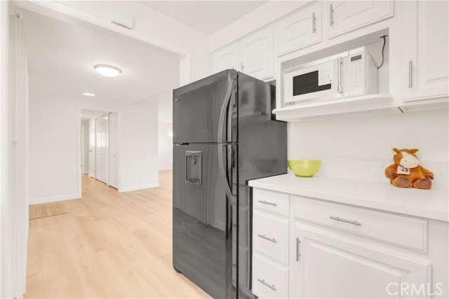 22817 Nadine Circle, Torrance CA: https://media.crmls.org/medias/90e8f296-d4b2-4cd4-ae17-fb3d143d6f8b.jpg