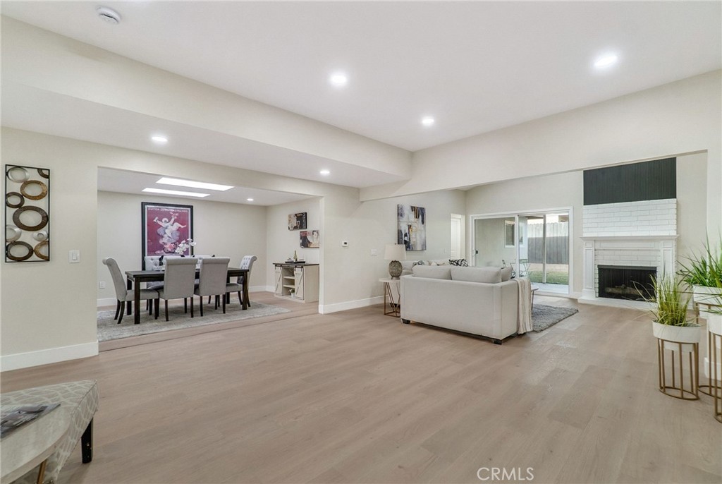 MLS #OC25260184 image #28