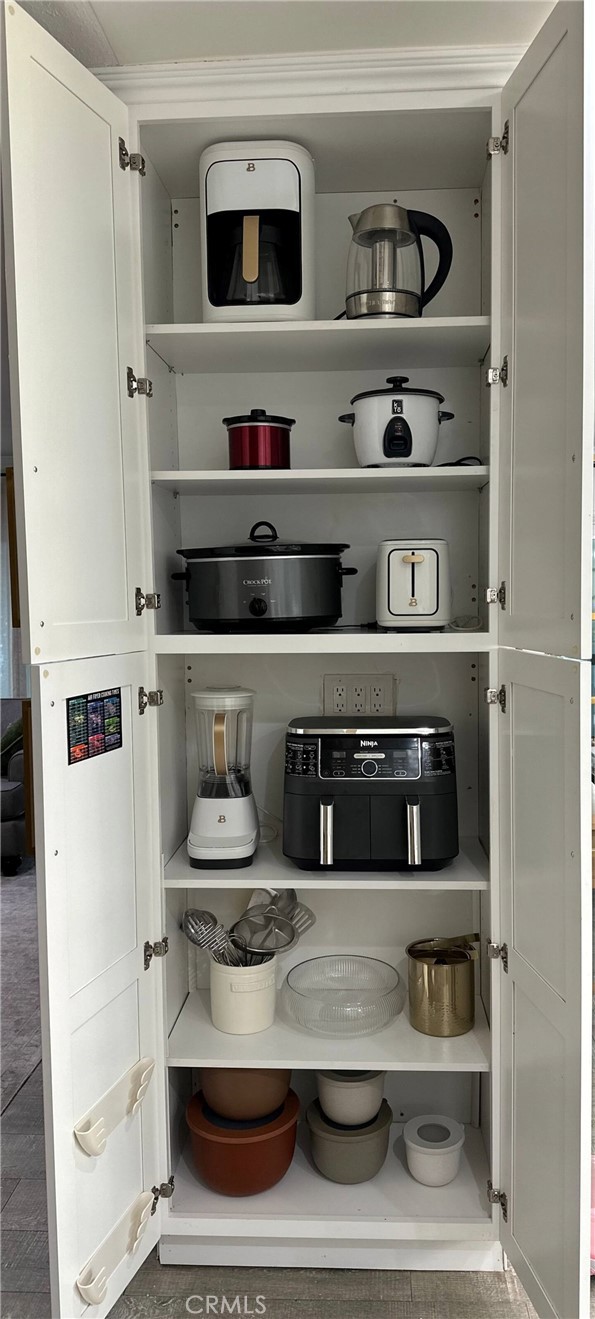 Detail Gallery Image 7 of 15 For 12280 Caladre, Downey,  CA 90242 - 4 Beds | 2 Baths