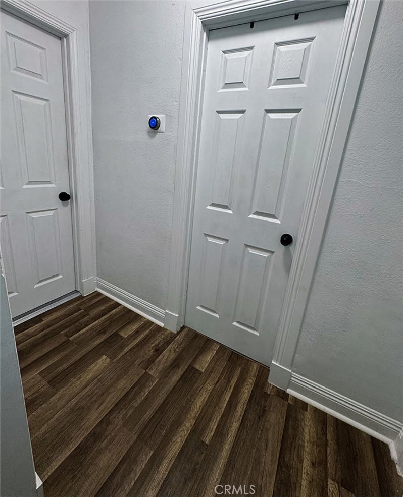 https://media.crmls.org/medias/90ea4be0-ce4f-4f7b-be31-cace91931bc7.jpg?preset=X-Large