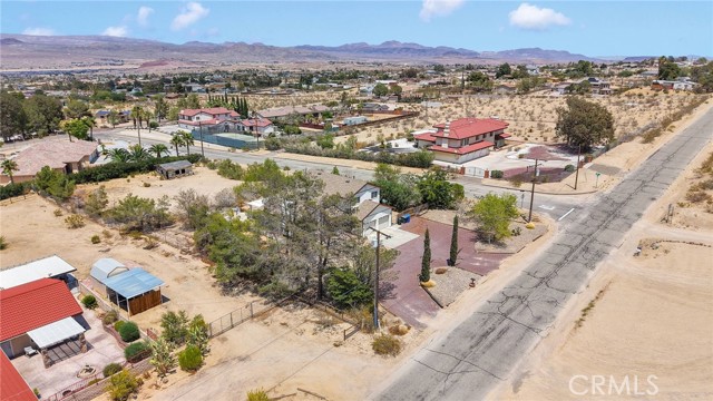 27580 Linda Vista Road, Barstow CA: https://media.crmls.org/medias/90ea70e8-7f45-41f6-9ae8-72c3eb6191eb.jpg
