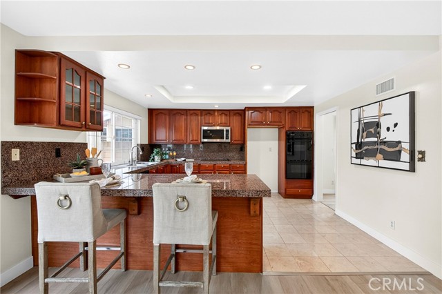 Detail Gallery Image 15 of 69 For 12525 Semora St, Cerritos,  CA 90703 - 4 Beds | 2/1 Baths