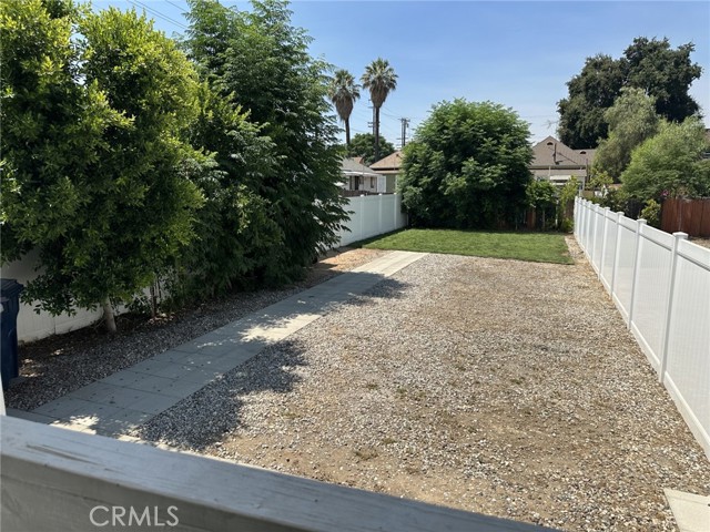 250 SONORA Street, Redlands CA: https://media.crmls.org/medias/90eb4fae-57b4-46a7-9d39-a2ccd49f235d.jpg