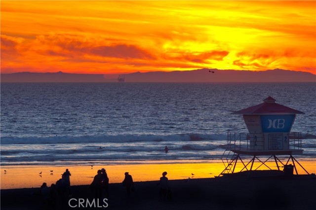 Detail Gallery Image 15 of 22 For 914 Delaware St #B,  Huntington Beach,  CA 92648 - 2 Beds | 1/1 Baths