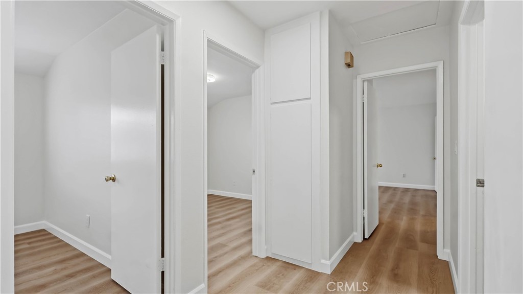 https://media.crmls.org/medias/90ebbd5a-7fc6-48e0-906a-a01cc3ca857a.jpg?preset=X-Large