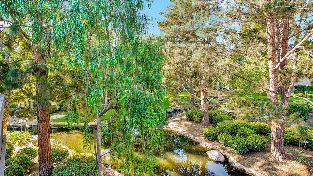 https://media.crmls.org/medias/90ed07c9-d18c-4650-8598-c01ccff56b69.jpg?preset=X-Large