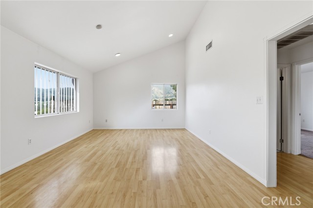 Detail Gallery Image 7 of 41 For 10744 Radwin Ave, Sunland,  CA 91040 - 3 Beds | 2 Baths