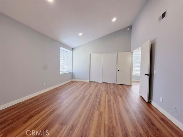 Detail Gallery Image 10 of 19 For 239 Linwood Ave #E,  Monrovia,  CA 91006 - 3 Beds | 3 Baths