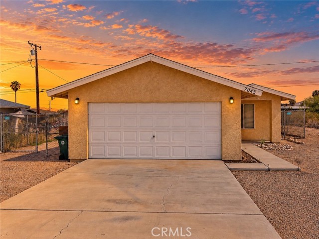 Front Image Thumbnail for CRJT26219014