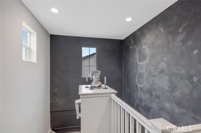 18147 Jupiter Lane, Saugus CA: https://media.crmls.org/medias/90ee8e4b-364e-47ce-ba6a-df65cf015d71.jpg