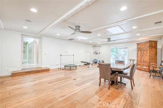 6695 N Van Ness Boulevard, Fresno CA: https://media.crmls.org/medias/90eeb460-b053-4584-9aa4-12ad787e62ce.jpg